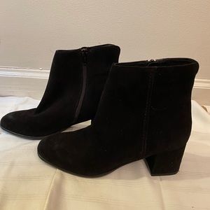 Dusano black suede booties.Sz 39. Great condition